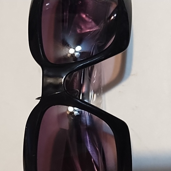 NWT Black Sunglasses with Rhinestone Accents - Picture 3 of 9